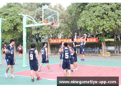 篮球美女：梦幻球场上的飒爽身影